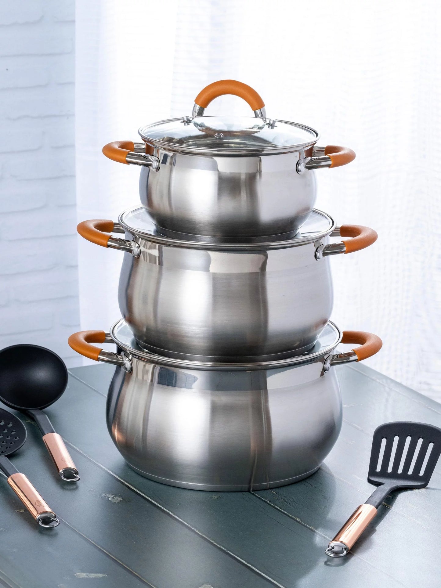 Olla En Acero Inoxidable 22 Cm 4.6 Lt Tapa De Vidrio